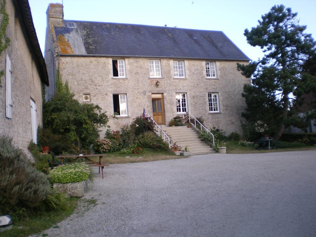 Ferme Manoir La Fiere Bed and Breakfast Sainte-Mère-Église Exterior foto