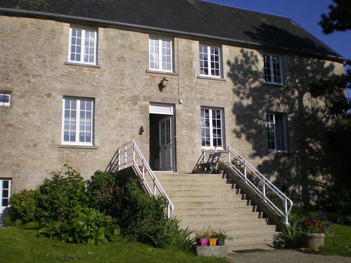 Ferme Manoir La Fiere Bed and Breakfast Sainte-Mère-Église Exterior foto
