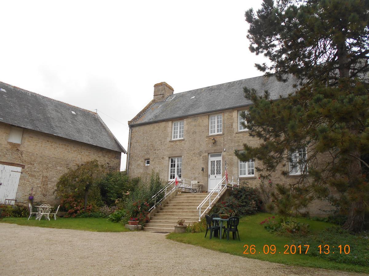 Ferme Manoir La Fiere Bed and Breakfast Sainte-Mère-Église Exterior foto