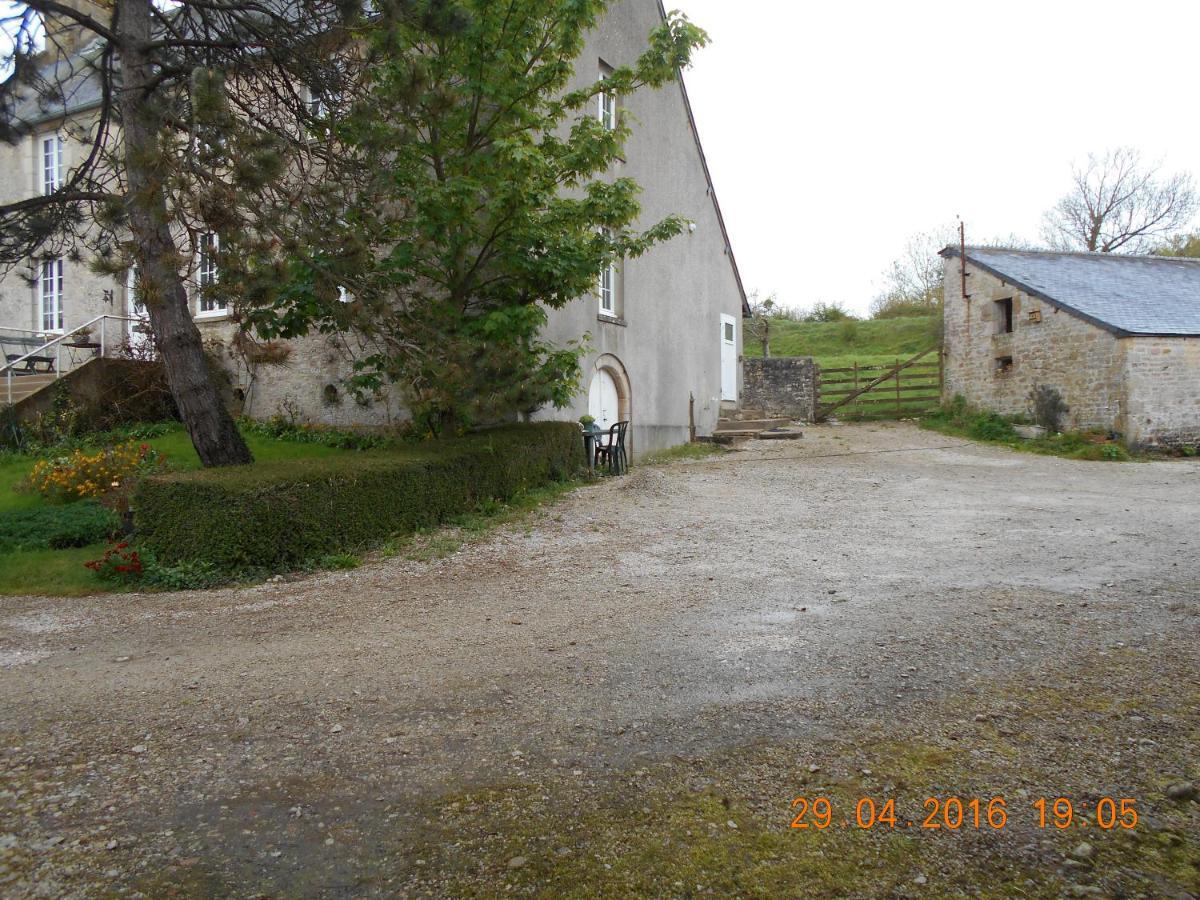 Ferme Manoir La Fiere Bed and Breakfast Sainte-Mère-Église Exterior foto